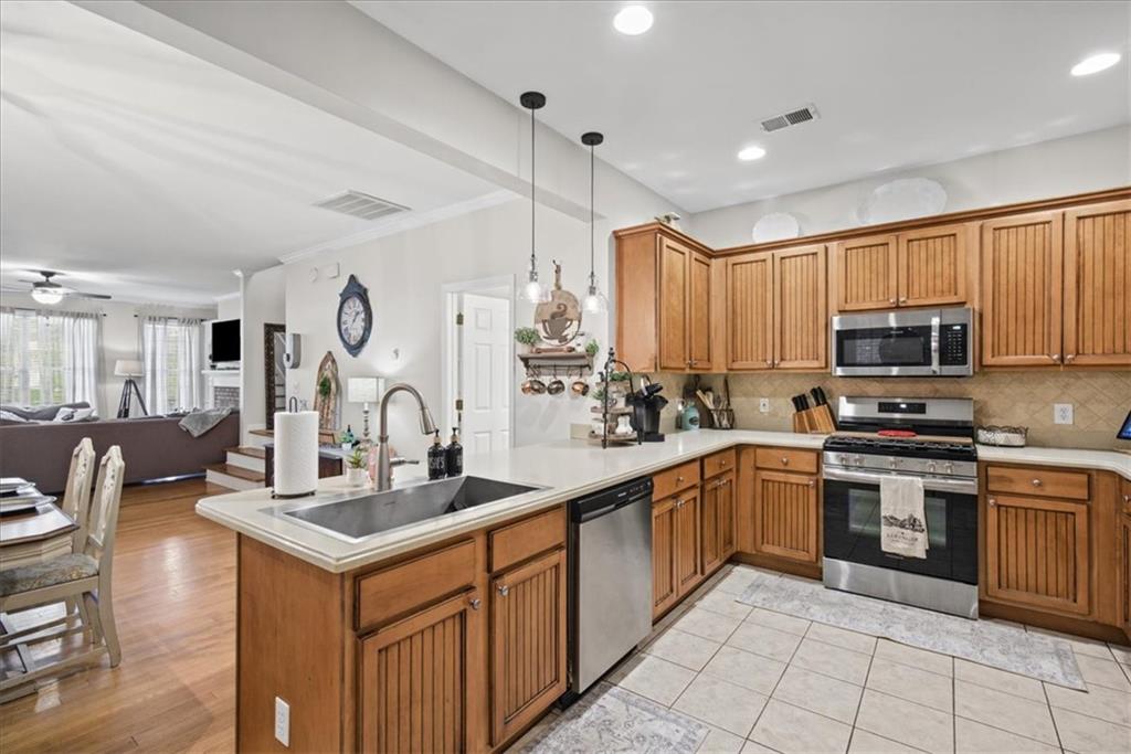 18 Park Circle Property Photo 15