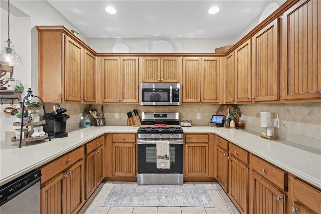 18 Park Circle Property Photo 17