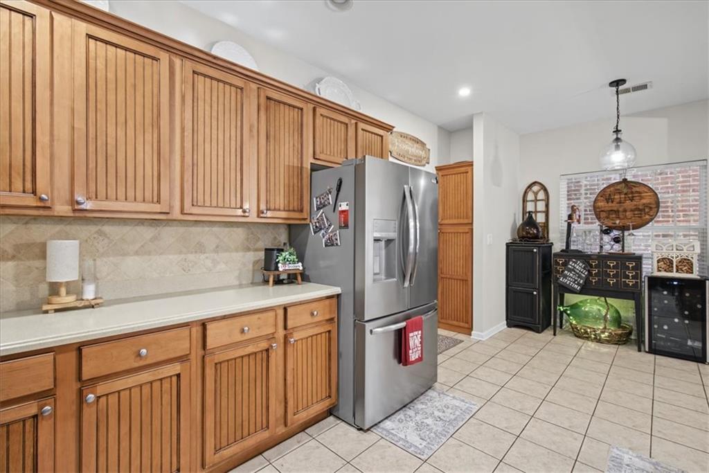 18 Park Circle Property Photo 19