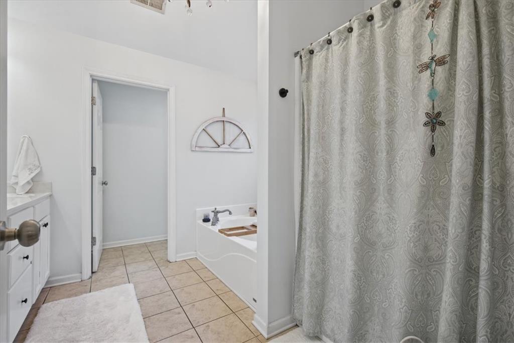 18 Park Circle Property Photo 28