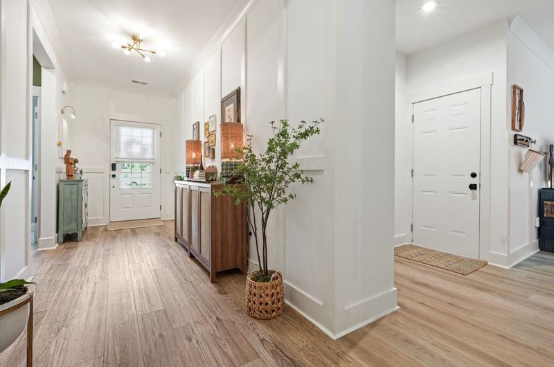 409 Mcdaniel Place Property Photo 3