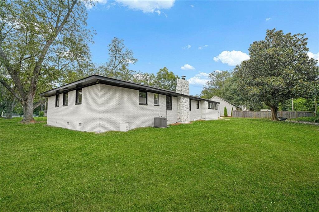 2521 Fairview Road Property Photo 23