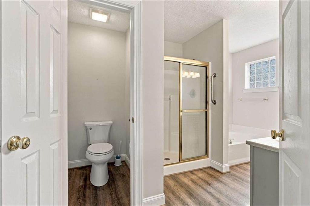 1 N Pointe Drive Ne Property Photo 13