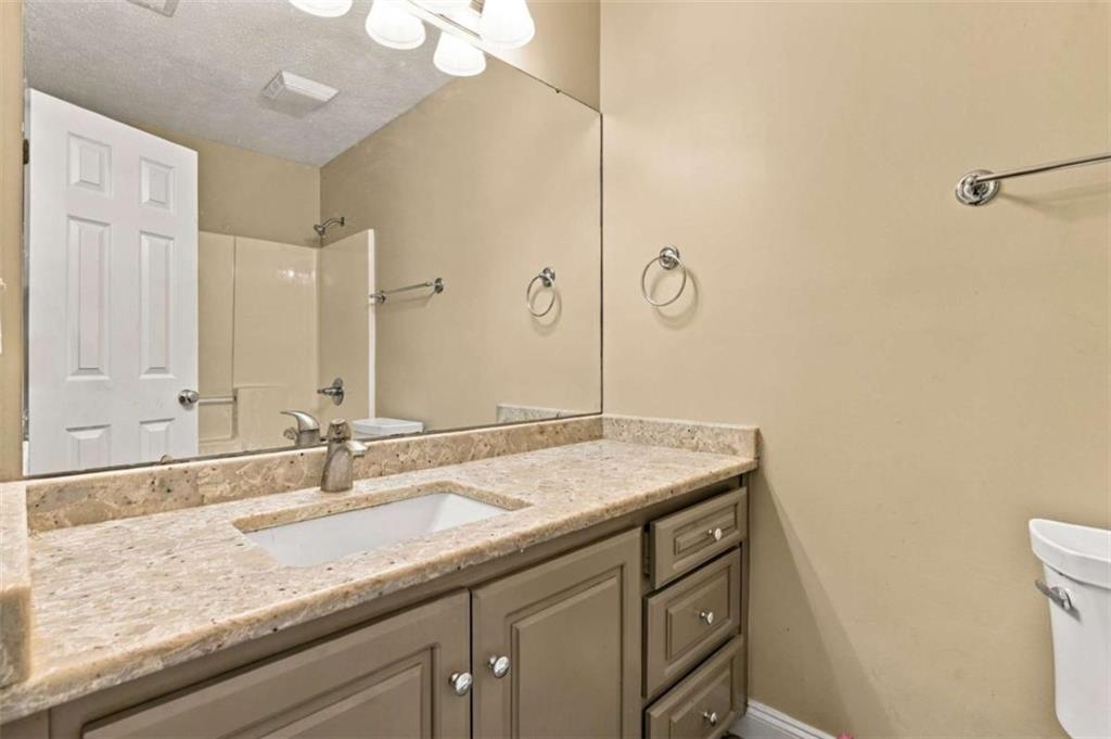 1 N Pointe Drive Ne Property Photo 25