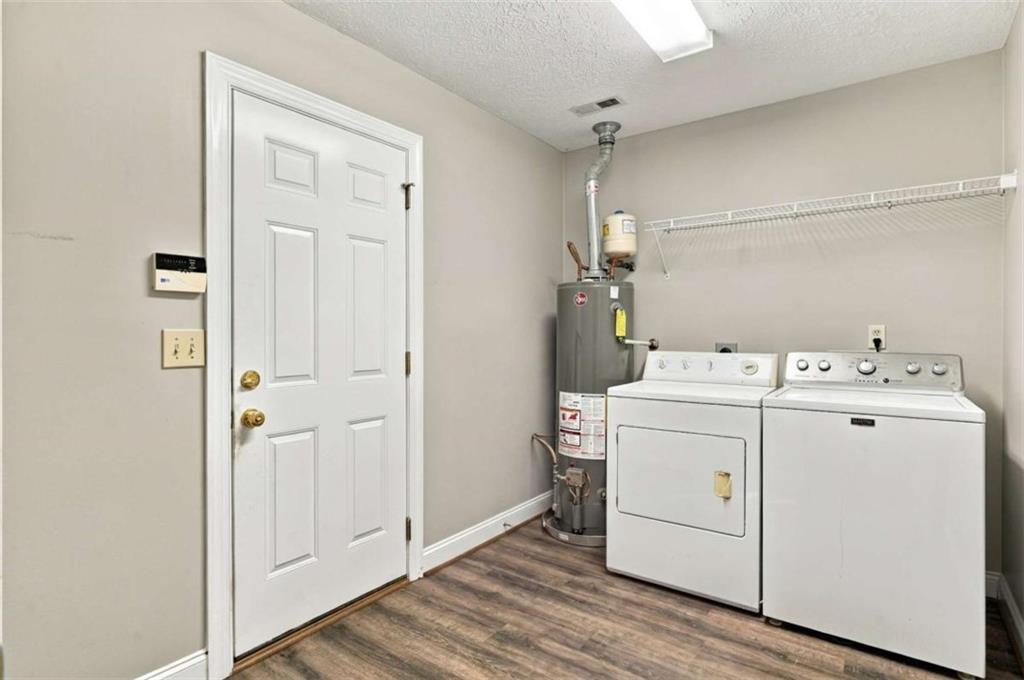 1 N Pointe Drive Ne Property Photo 28