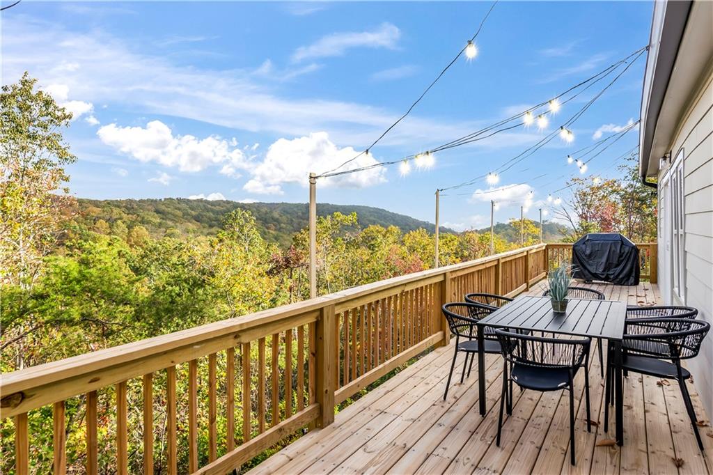 587 E Oak Trace Property Photo 4