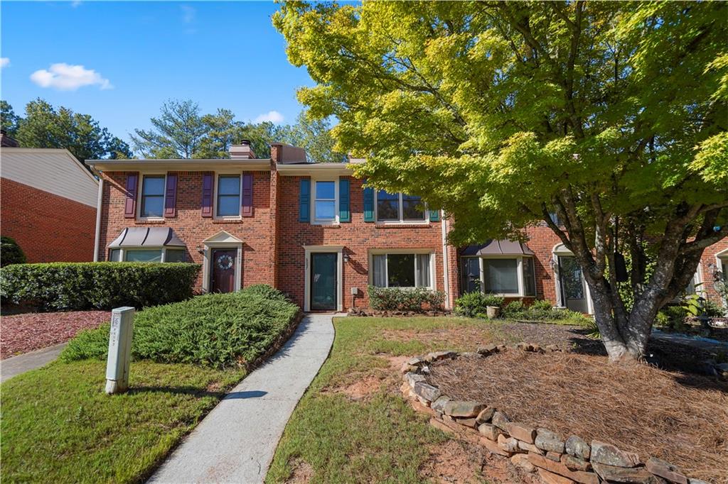 6097 Queen Anne Court Property Photo 1