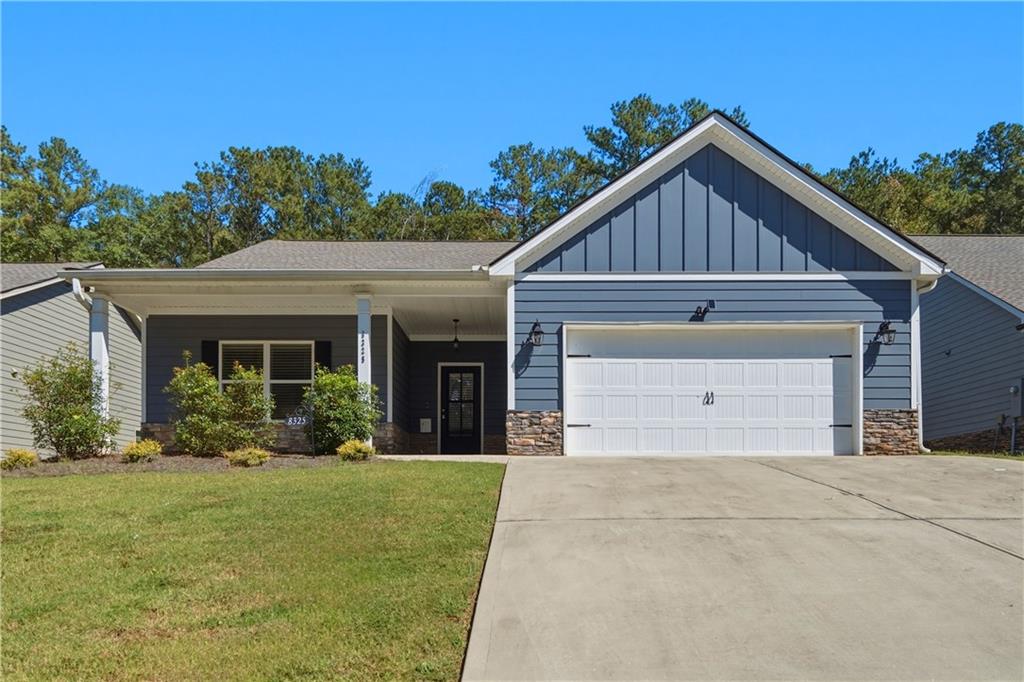 8325 Loch Lomand Lane Property Photo 1