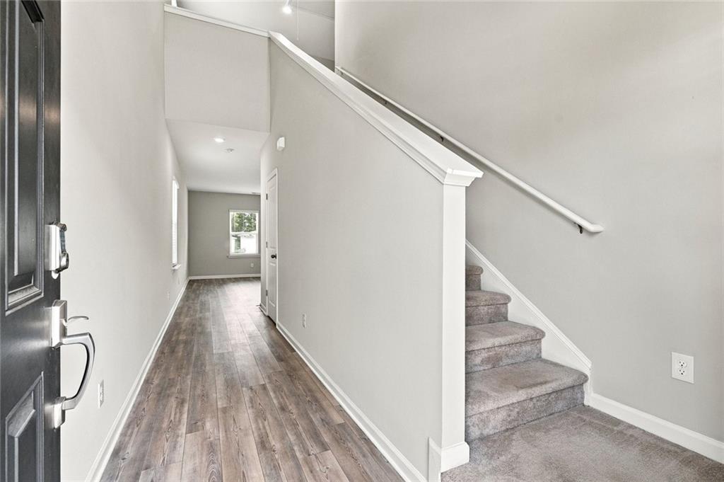 104 Seed Lane Property Photo 3