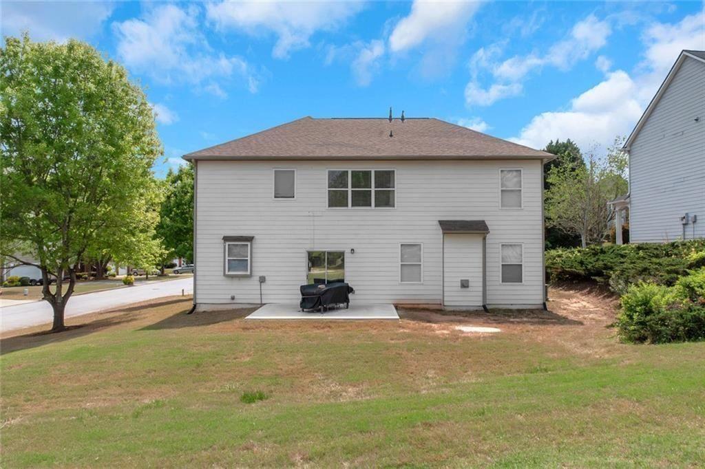 3152 Spruce Way Property Photo 3