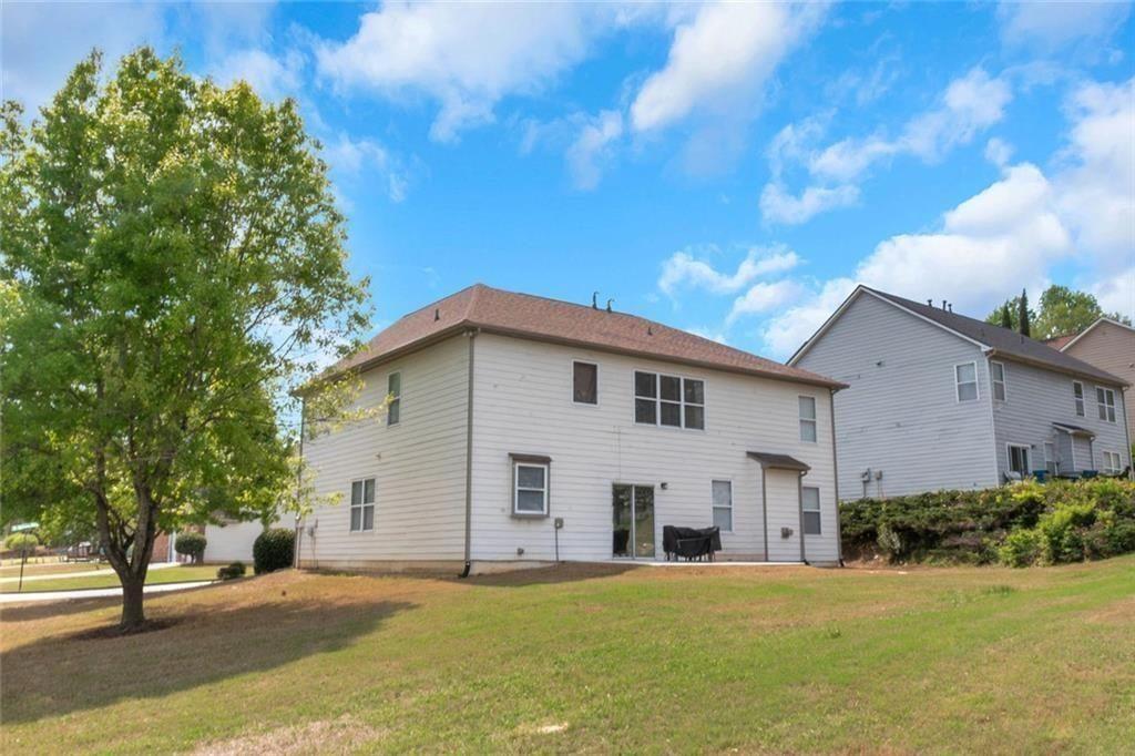 3152 Spruce Way Property Photo 4