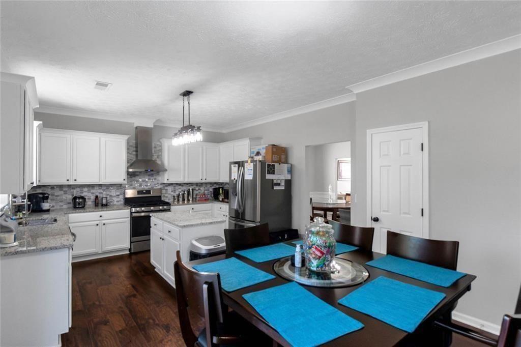 3152 Spruce Way Property Photo 13