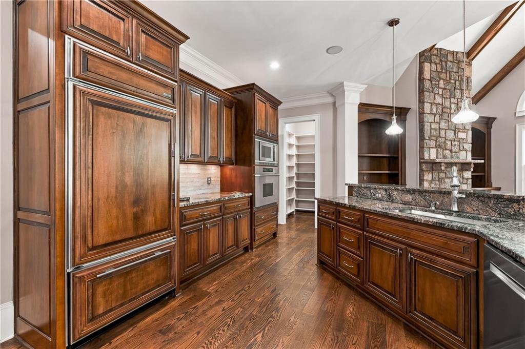 6221 Random Winds Bluff Property Photo 13