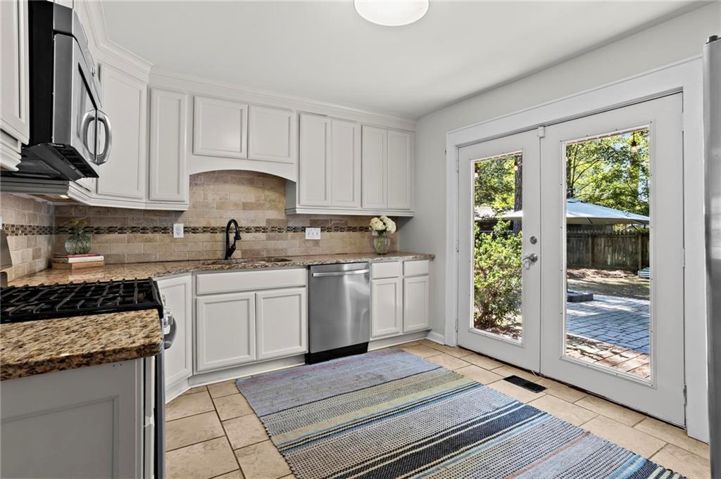 3842 Admiral Drive Property Photo 13