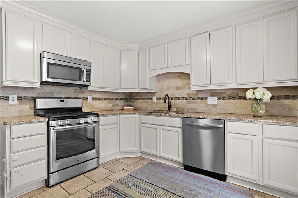 3842 Admiral Drive Property Photo 14
