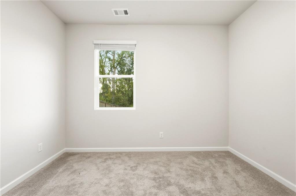 243 Berkeley Trace Property Photo 17
