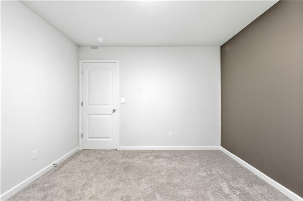 243 Berkeley Trace Property Photo 23