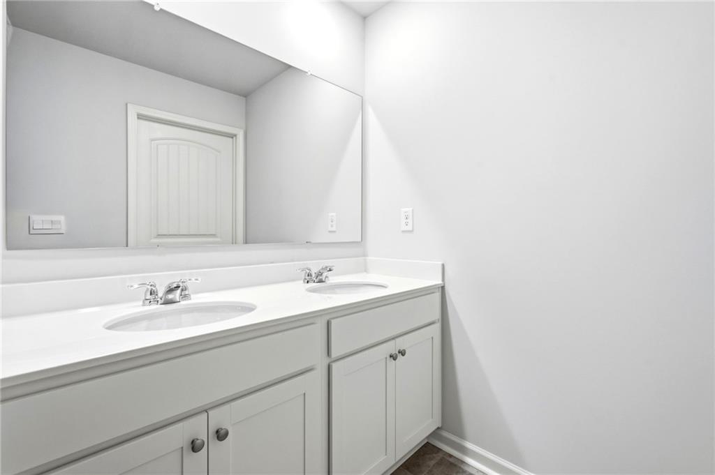 243 Berkeley Trace Property Photo 31