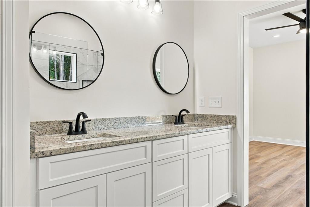 27 Pullman Property Photo 17