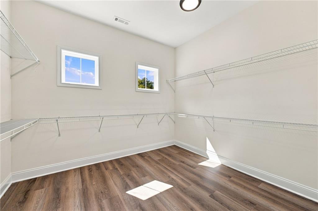 27 Pullman Property Photo 22