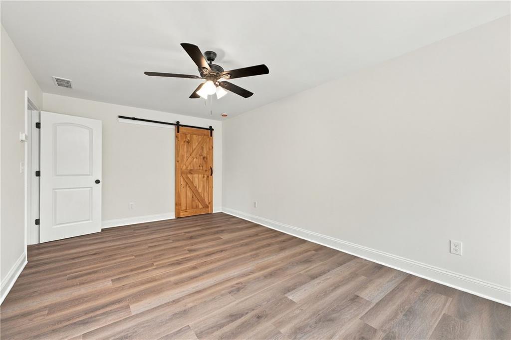 27 Pullman Property Photo 30