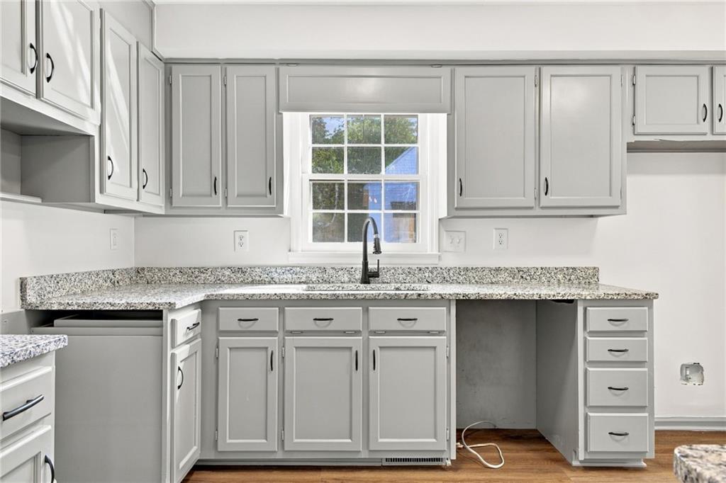 35 Pullman Street Property Photo 12