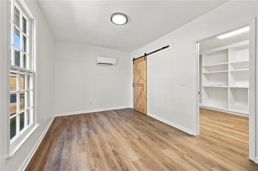 35 Pullman Street Property Photo 41