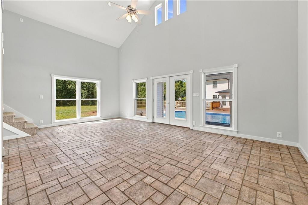 35 Pullman Street Property Photo 57