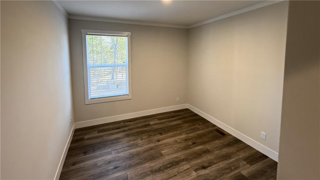 121 Hampton Drive Property Photo 8