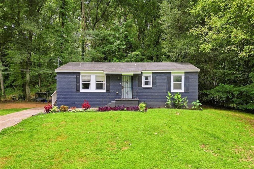 1137 Redford Drive Se Property Photo 1