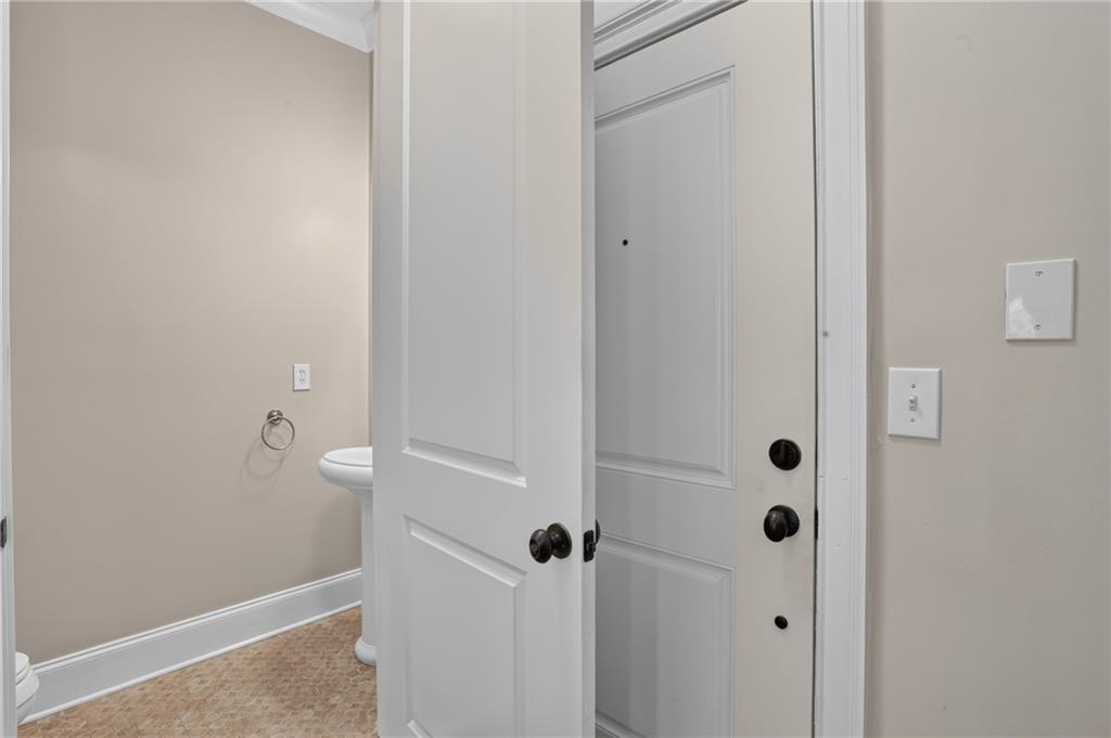 3635 E Paces Circle Ne Unit 1410 Property Photo 6