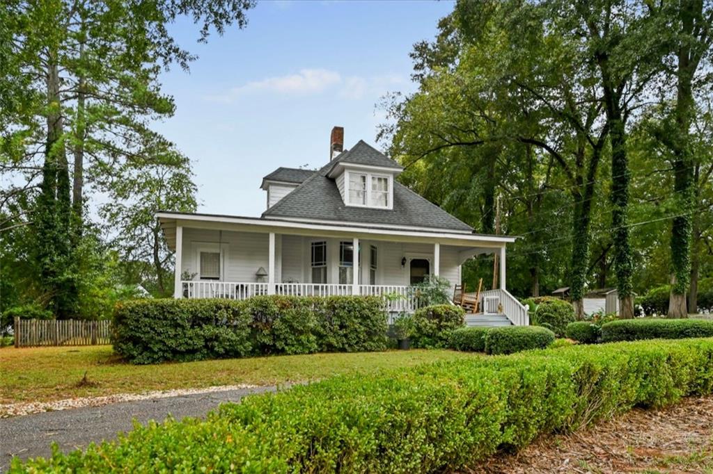 600 Foster Street Property Photo 1
