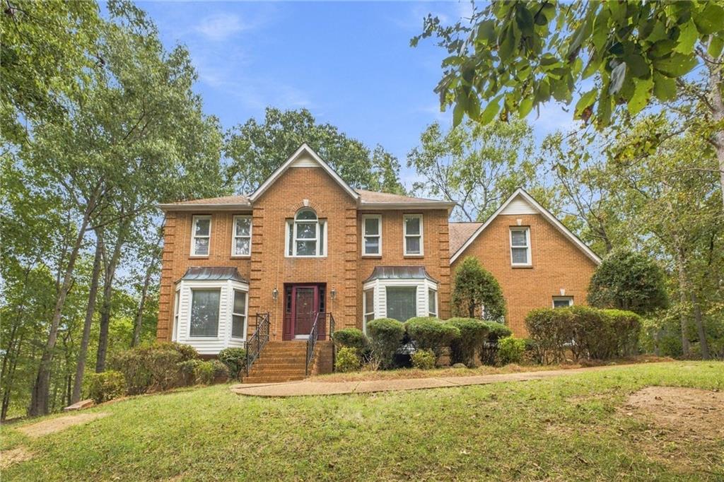 228 Sunset Drive Se Property Photo 1