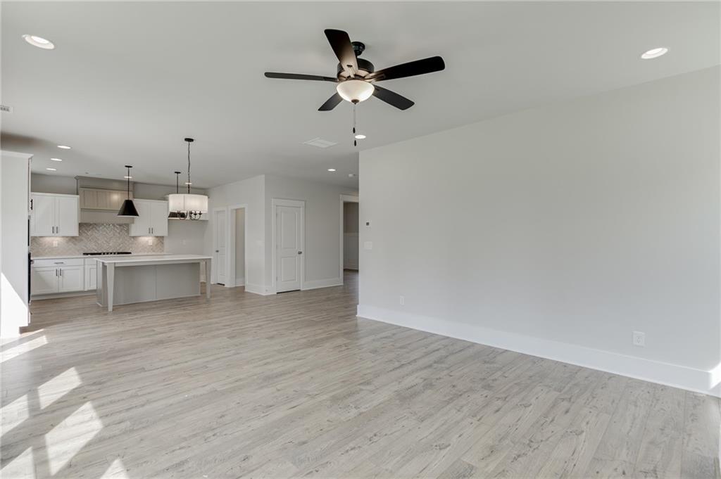 1803 Piney Bend Drive Property Photo 20