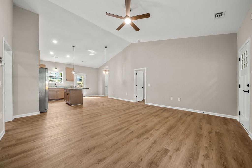 652 Harris Circle Property Photo 17