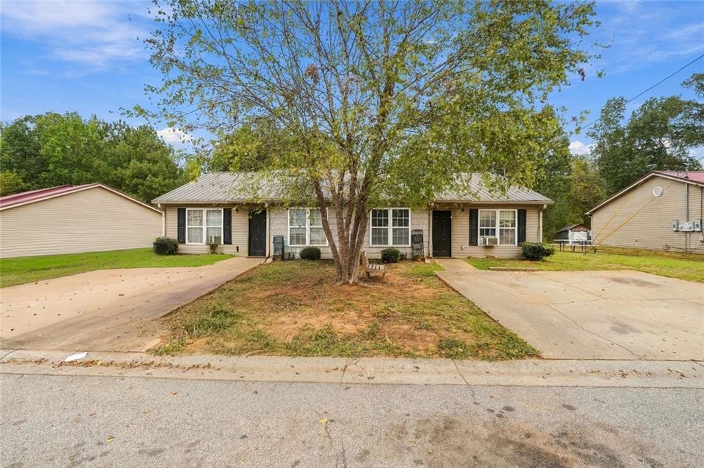 324 Avalon Drive Property Photo 2