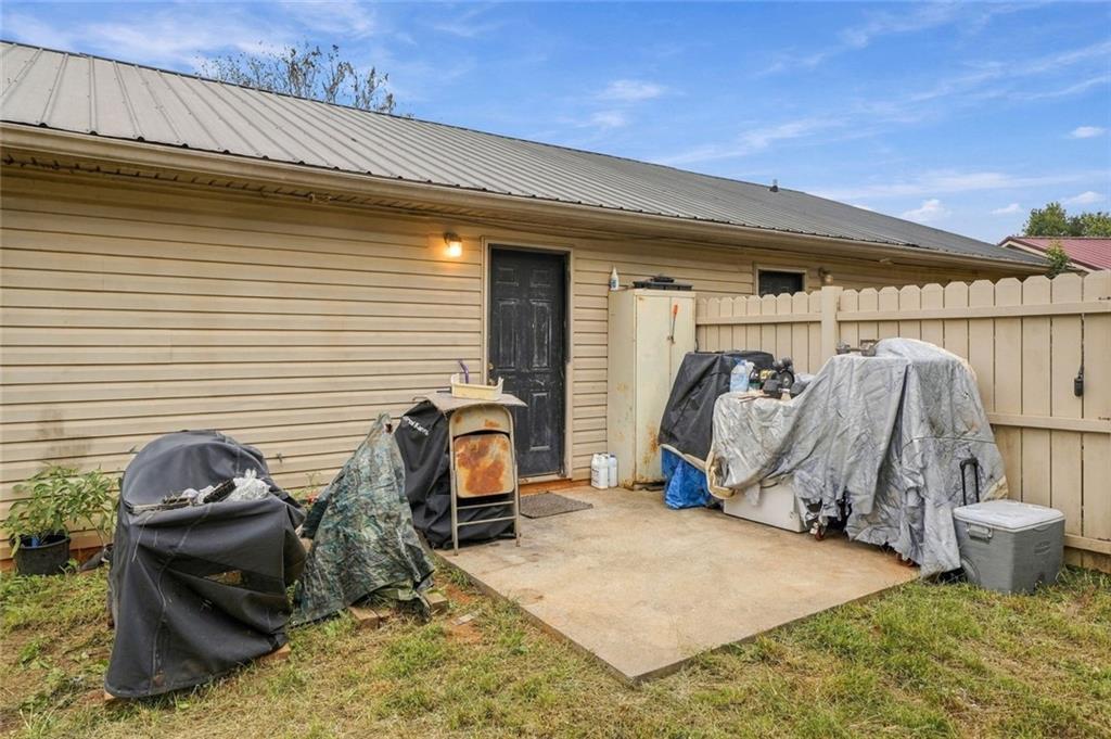 324 Avalon Drive Property Photo 18