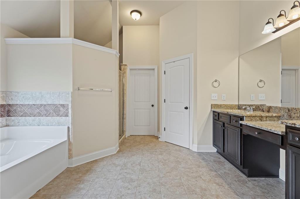 233 Arborview Drive Property Photo 40