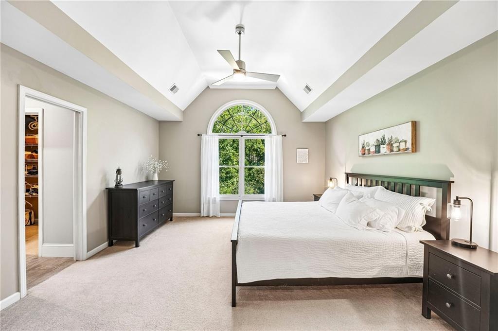 5345 Devonshire Way Property Photo 29