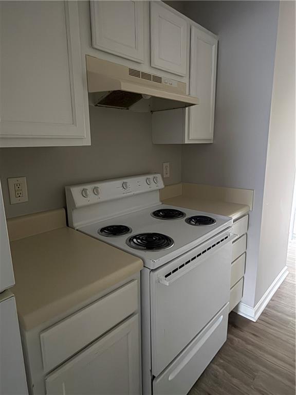 1000 Stonehaven Circle Unit 1004 Property Photo 7