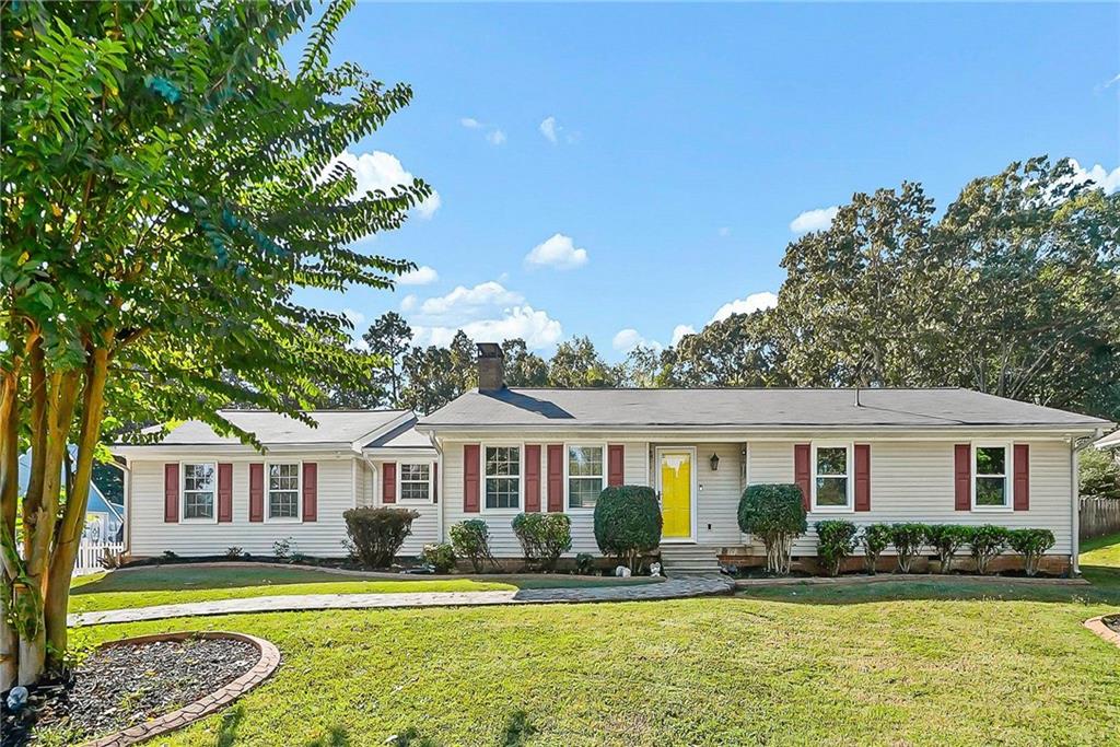 1114 Longwood Property Photo 1