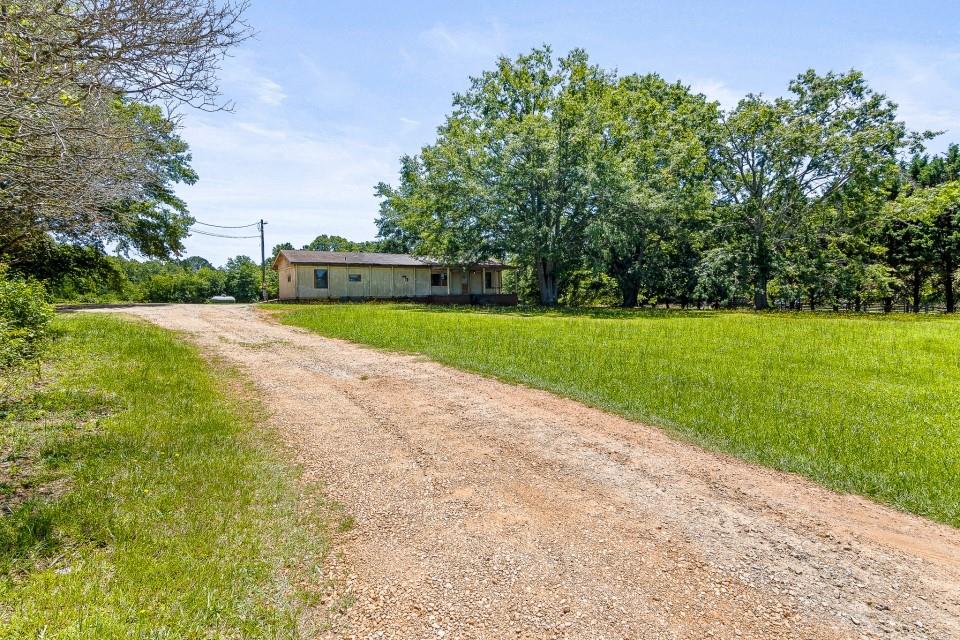 1302 N Mcdonough Road Property Photo 1