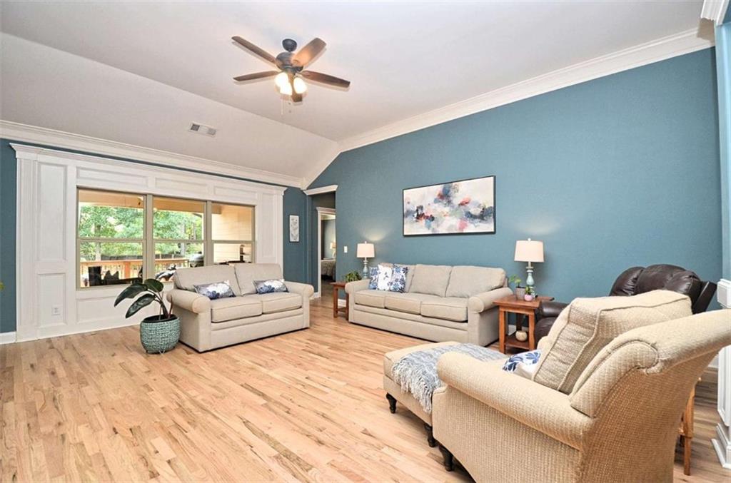 2429 St Martin Way Property Photo 11