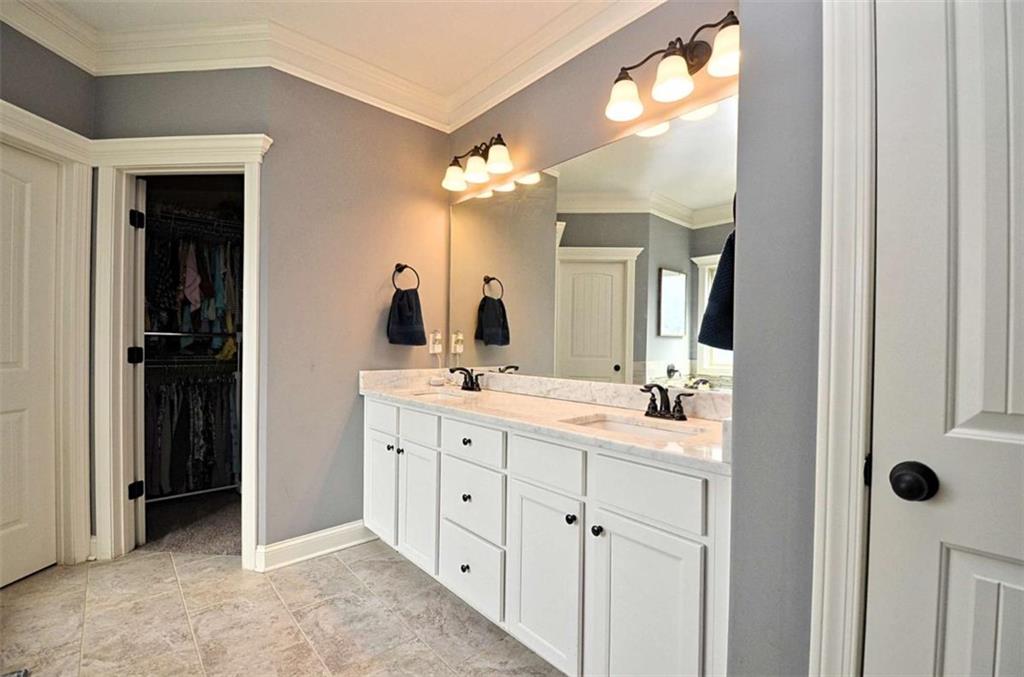 2429 St Martin Way Property Photo 26