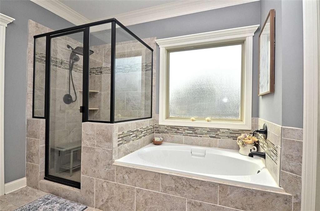 2429 St Martin Way Property Photo 27