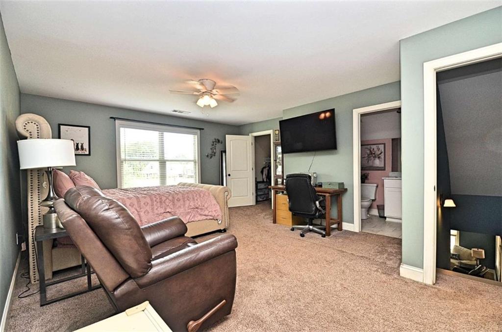 2429 St Martin Way Property Photo 33