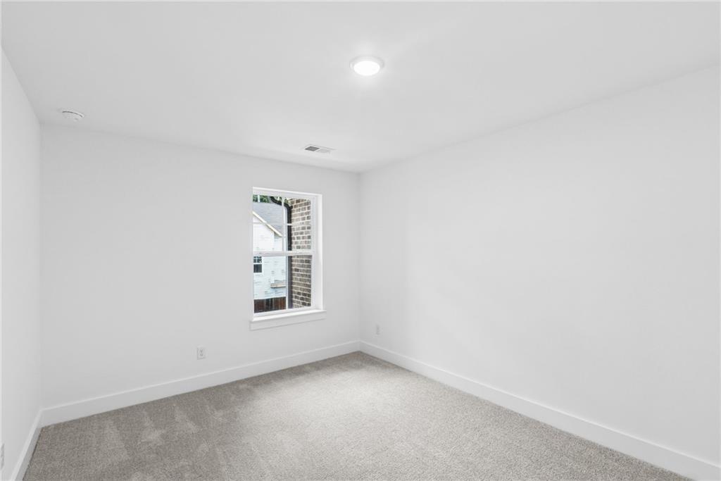 206 Redbud Road Property Photo 15