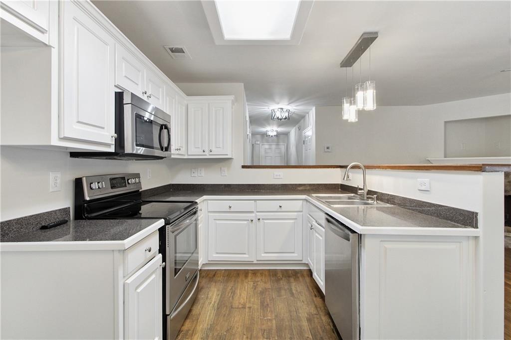 1508 Box Circle Property Photo 2