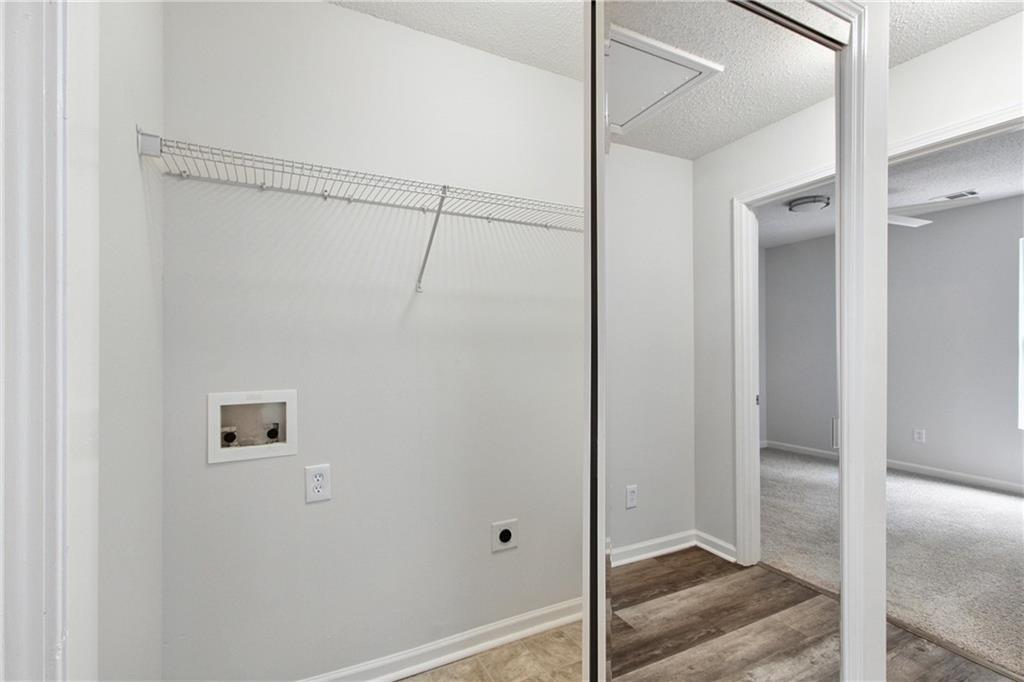 1508 Box Circle Property Photo 19