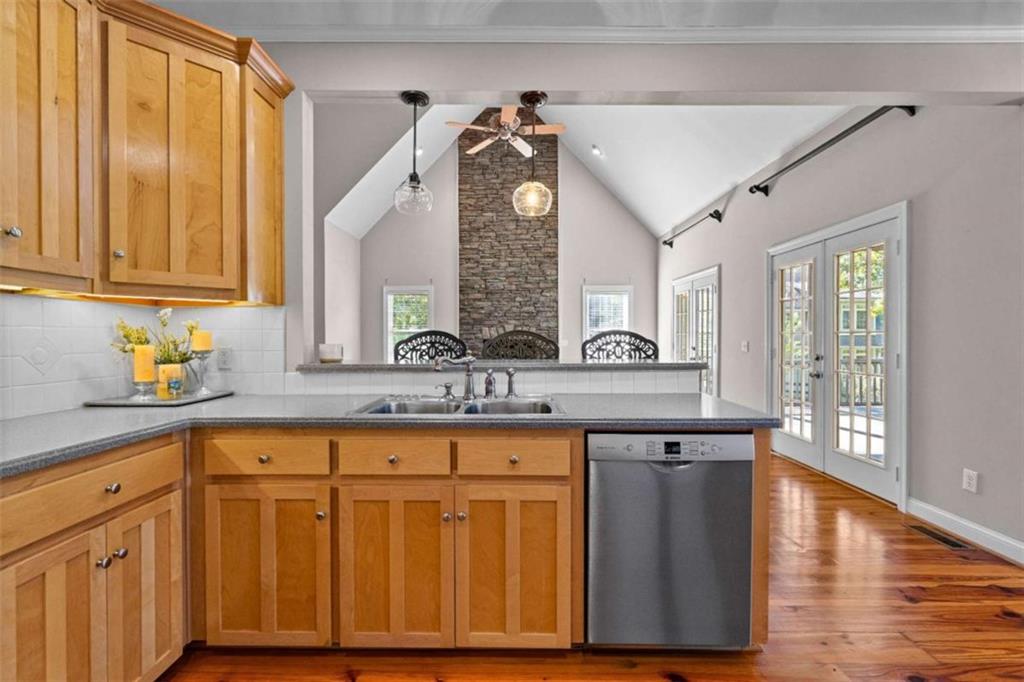 358 Muffit Property Photo 19